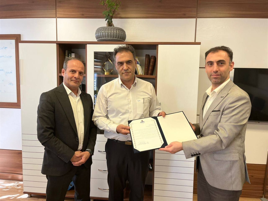 تقدیر دبیر مسئولیت اجتماعی صنعت پتروشیمی از شریفی