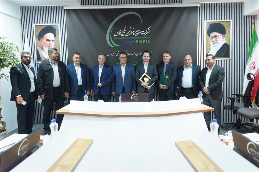 آیین تودیع مهدی رحمت‌الهی و معارفه مرتضی جعفریان در حراست شرکت پتروشیمی ایلام برگزار شد.